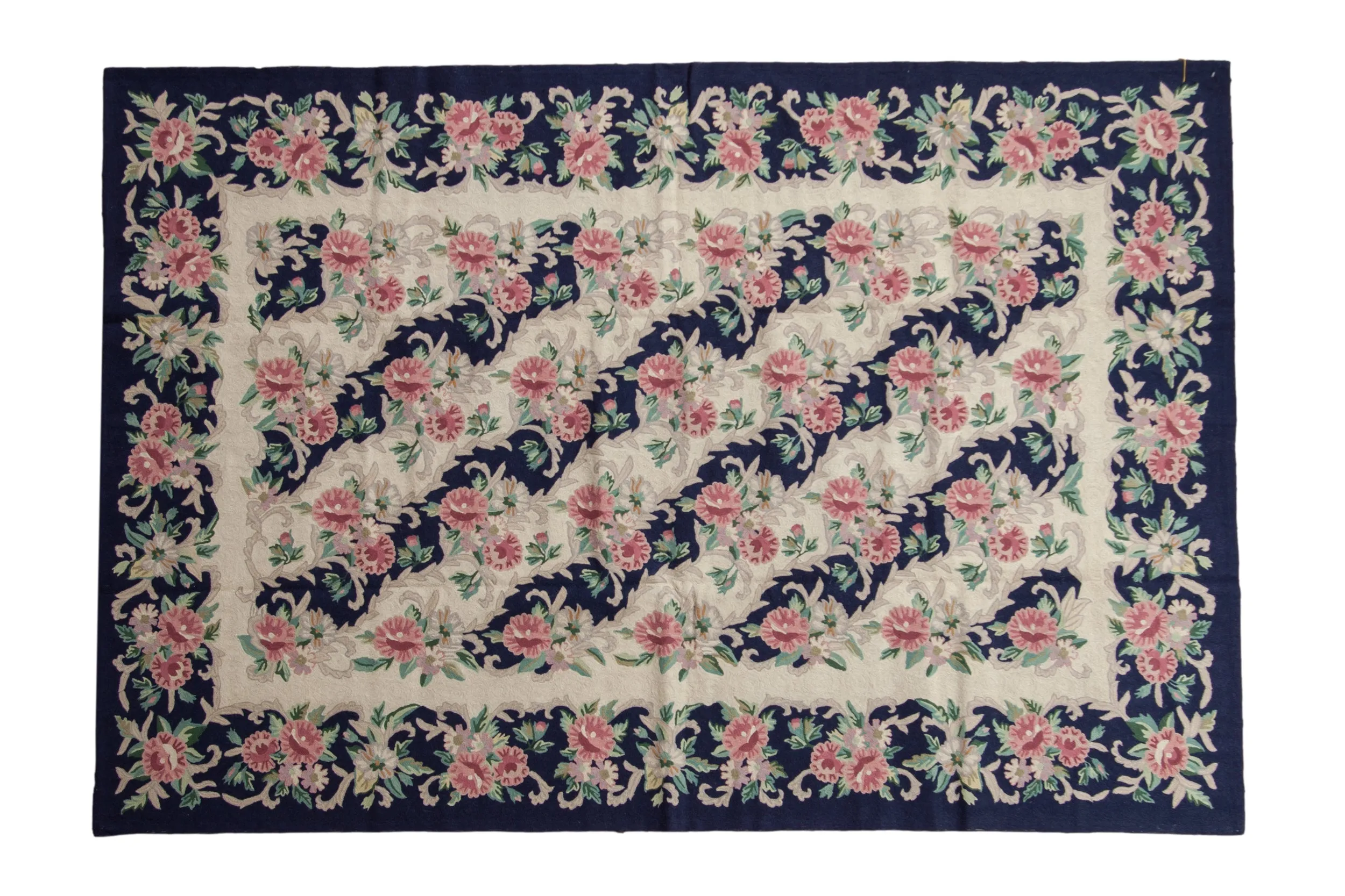 5.5x8 Vintage Chainstitch Carpet