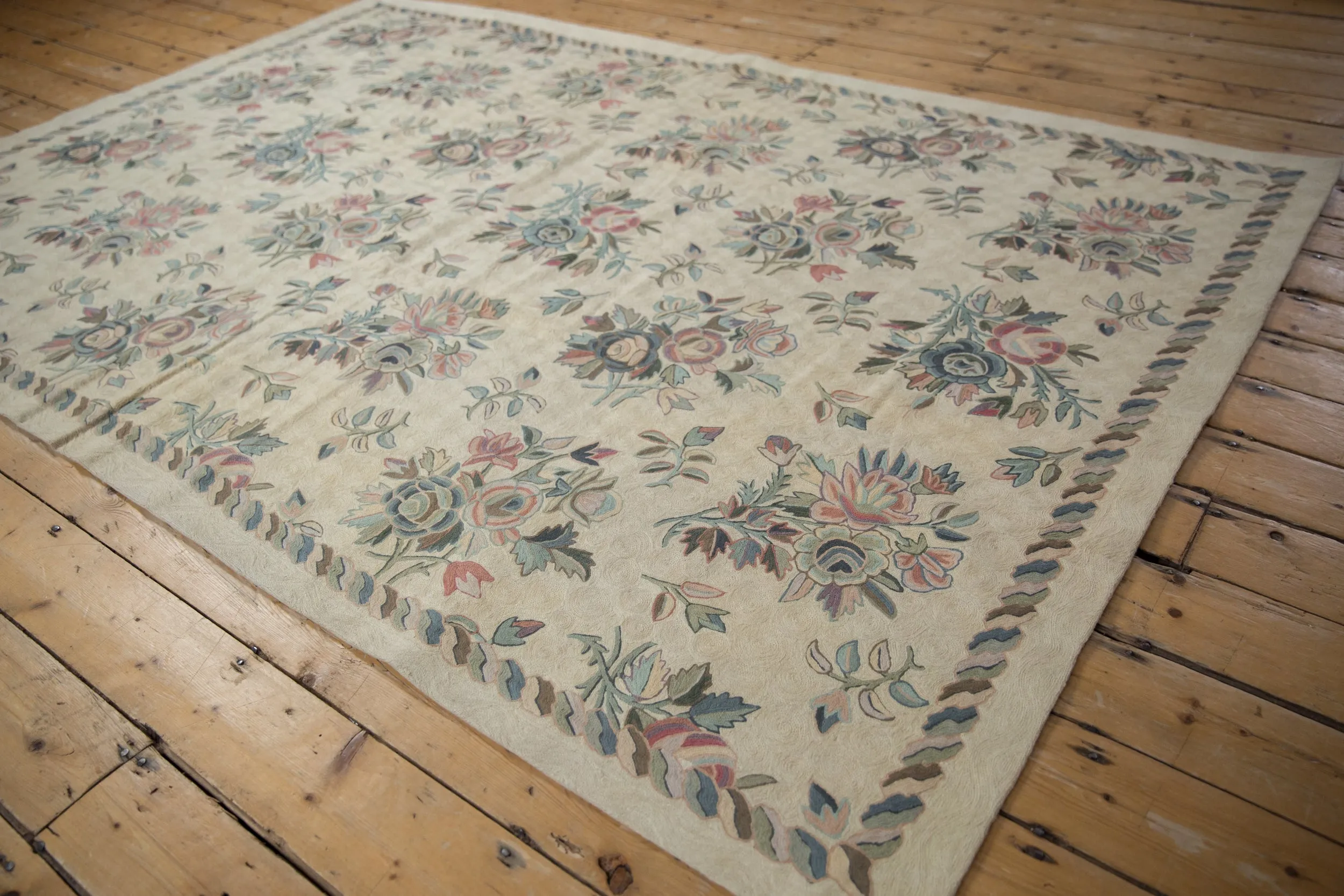 6x9 Vintage Chainstitch Carpet