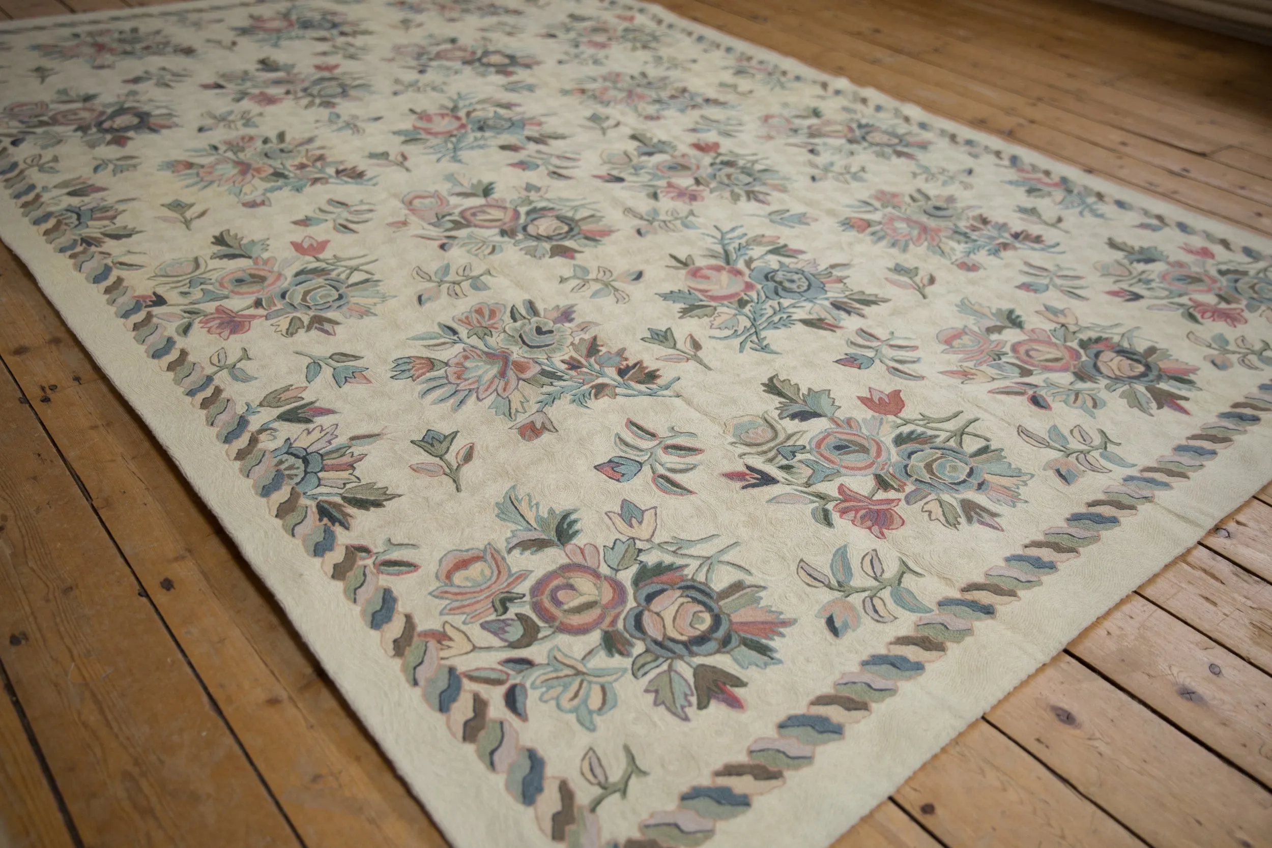 6x9 Vintage Chainstitch Carpet