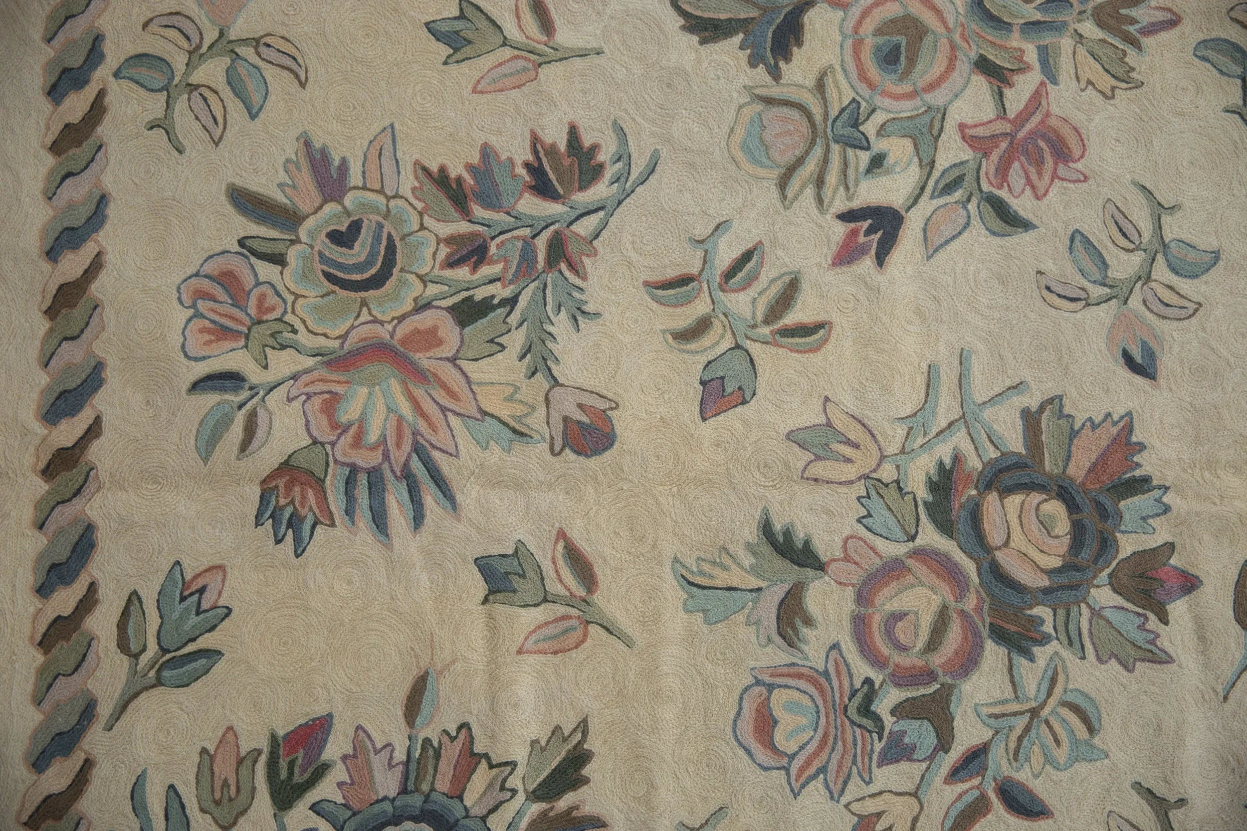 6x9 Vintage Chainstitch Carpet