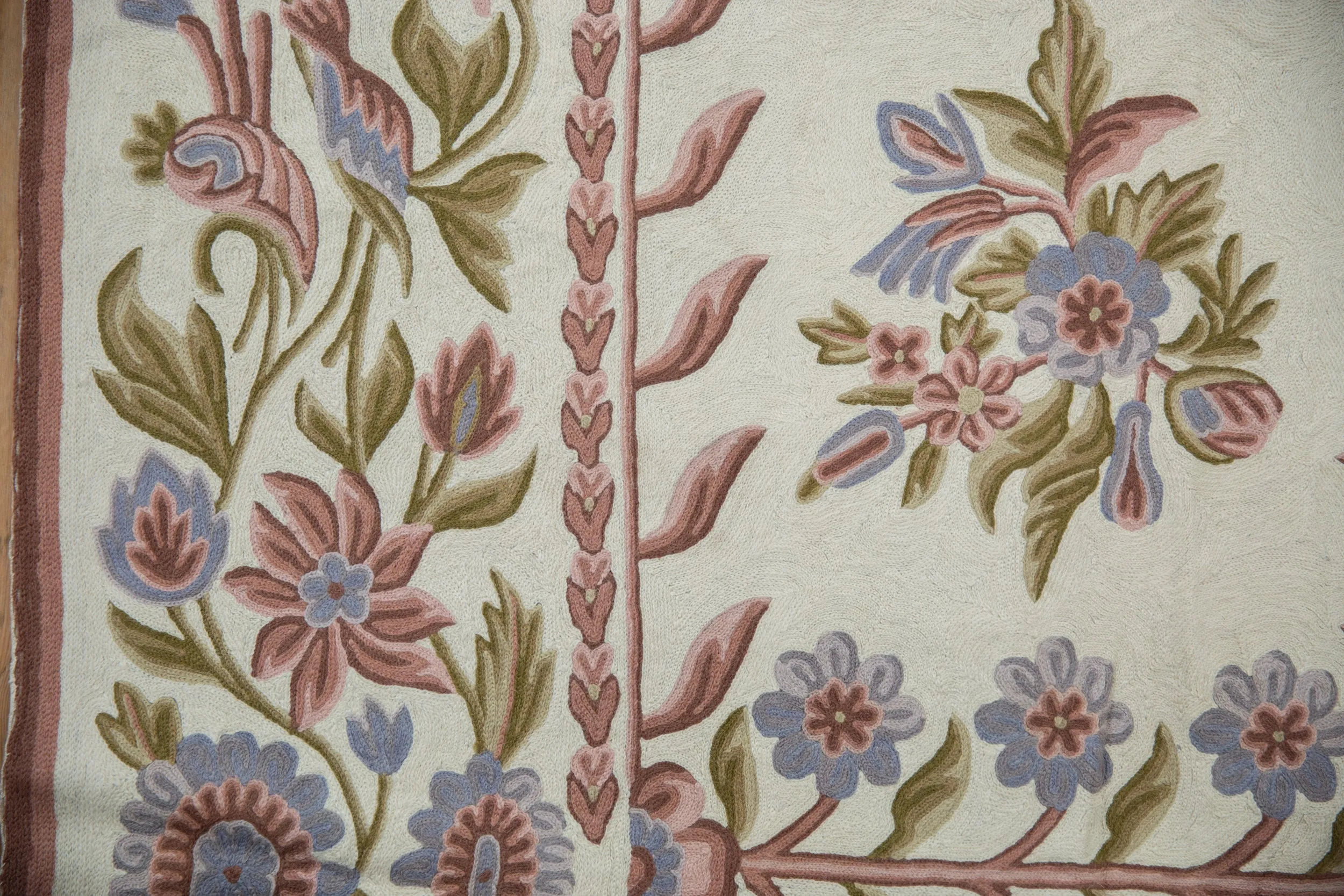 8x10 Vintage Chainstitch Carpet
