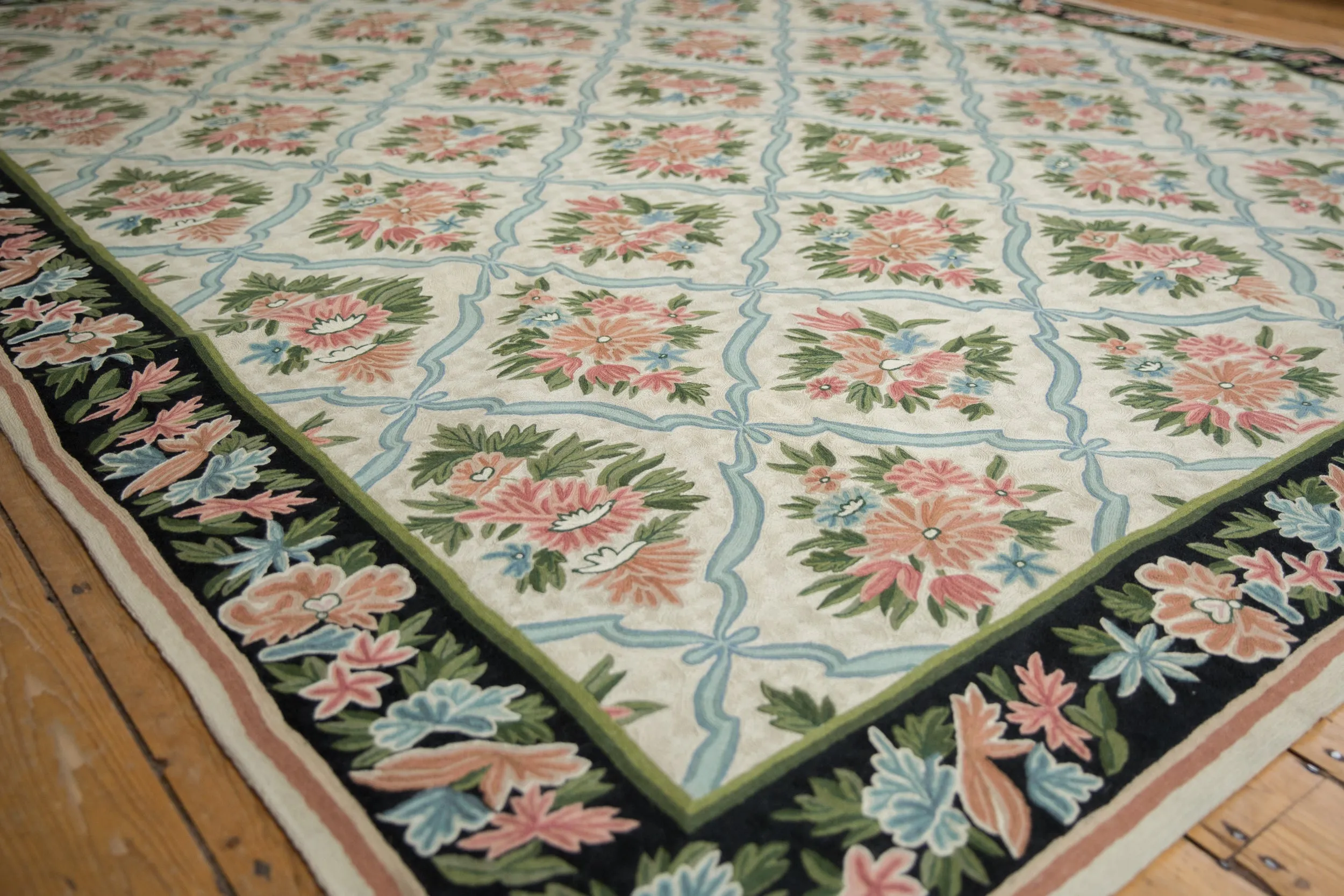 9x11.5 Vintage Chainstitch Carpet