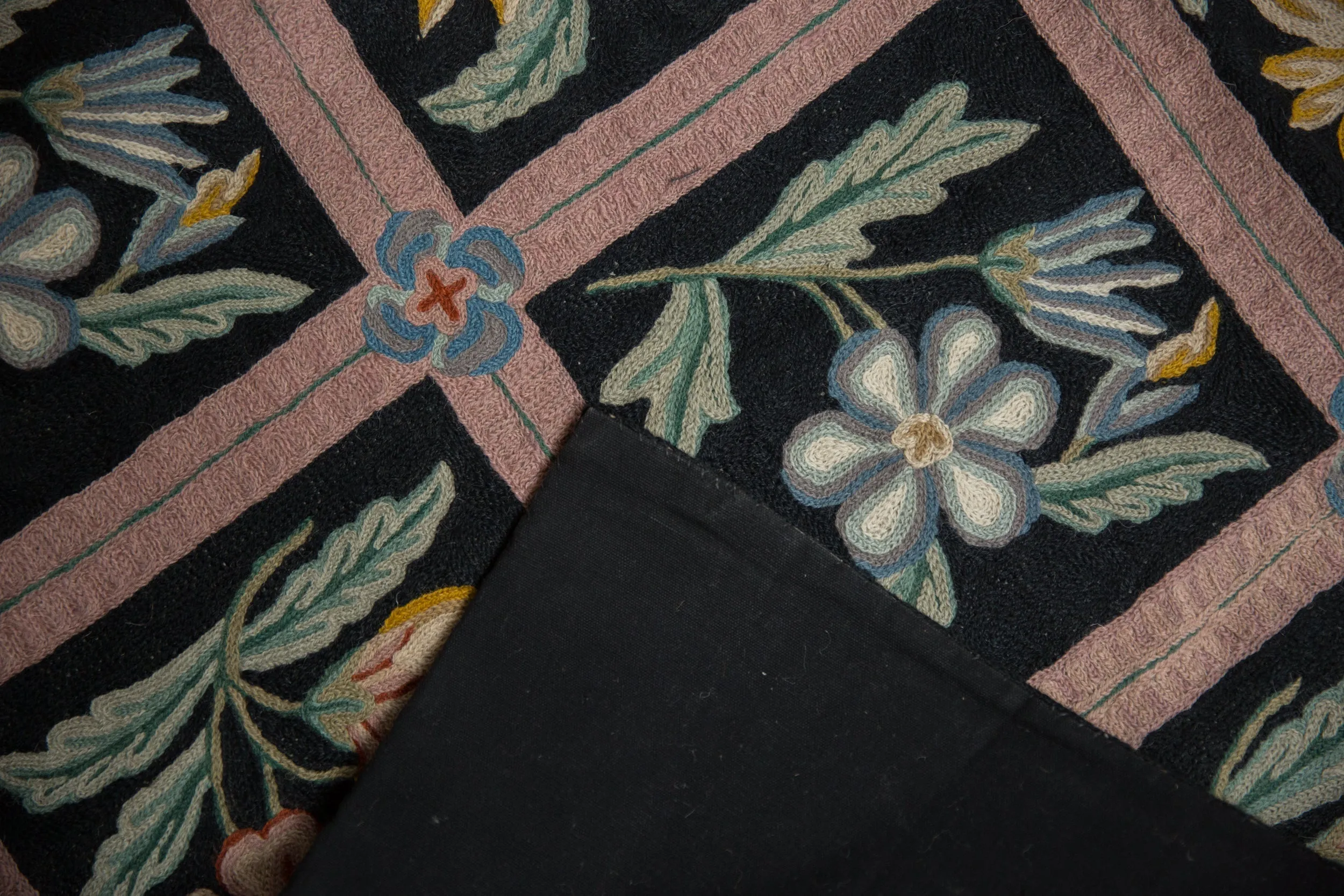 9x12 Vintage Chainstitch Carpet