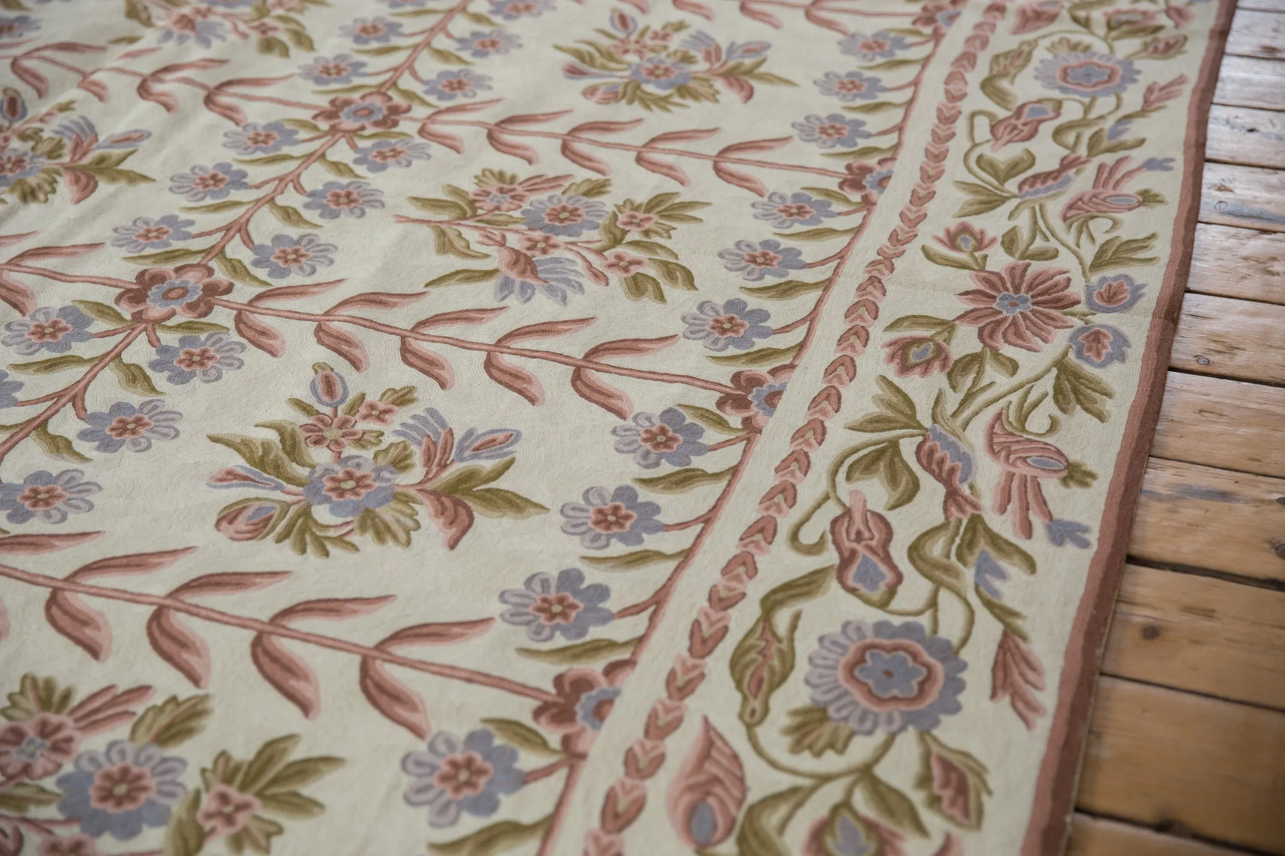 9x12.5 Vintage Chainstitch Carpet