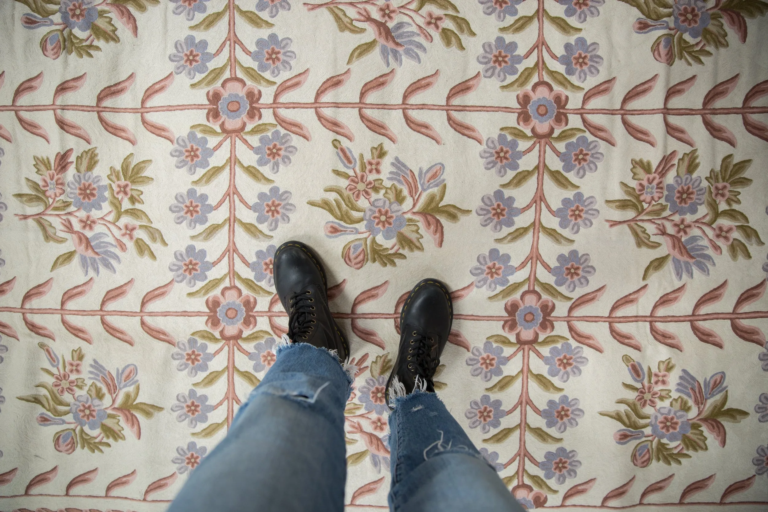 9x12.5 Vintage Chainstitch Carpet