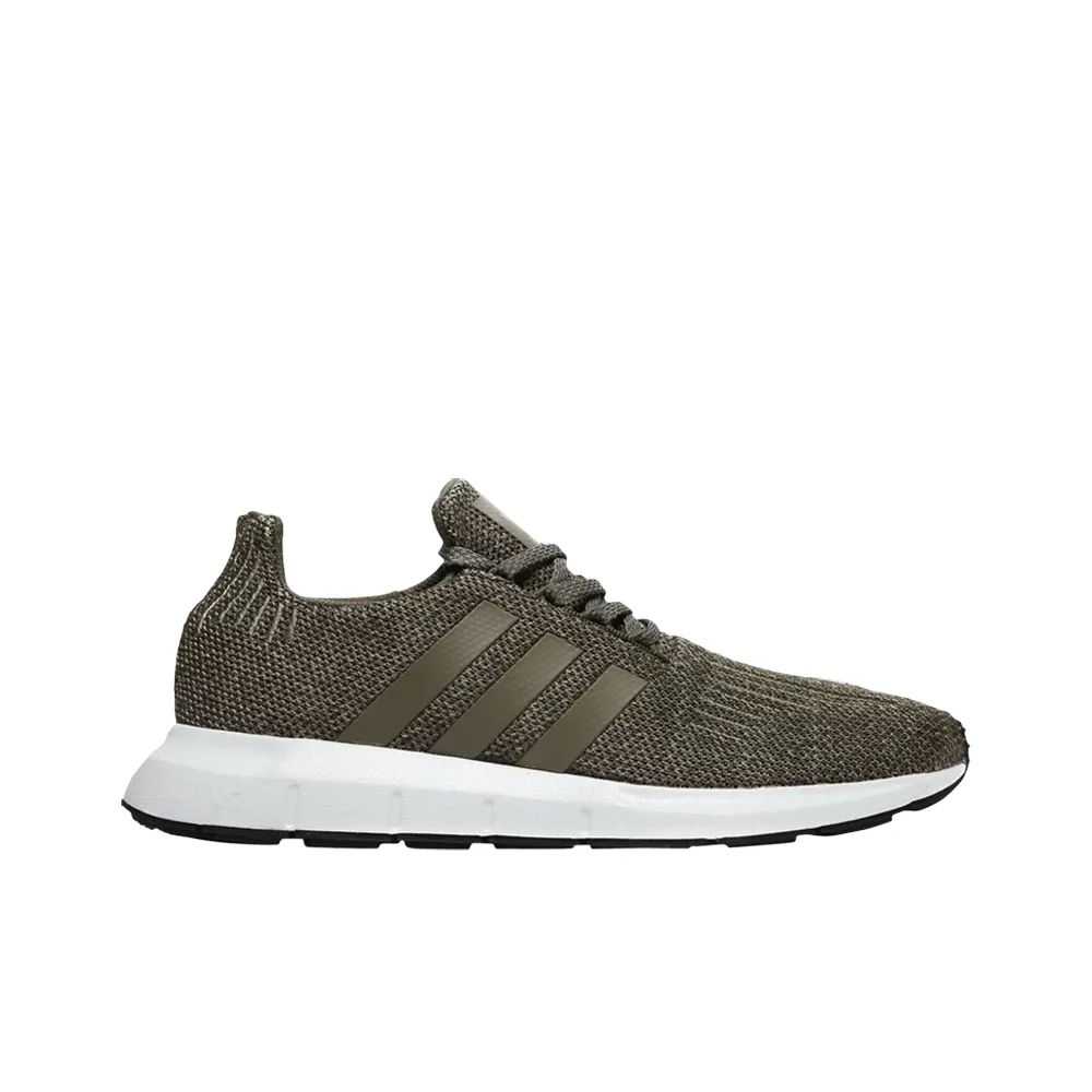 adidas Swift Run Trianers