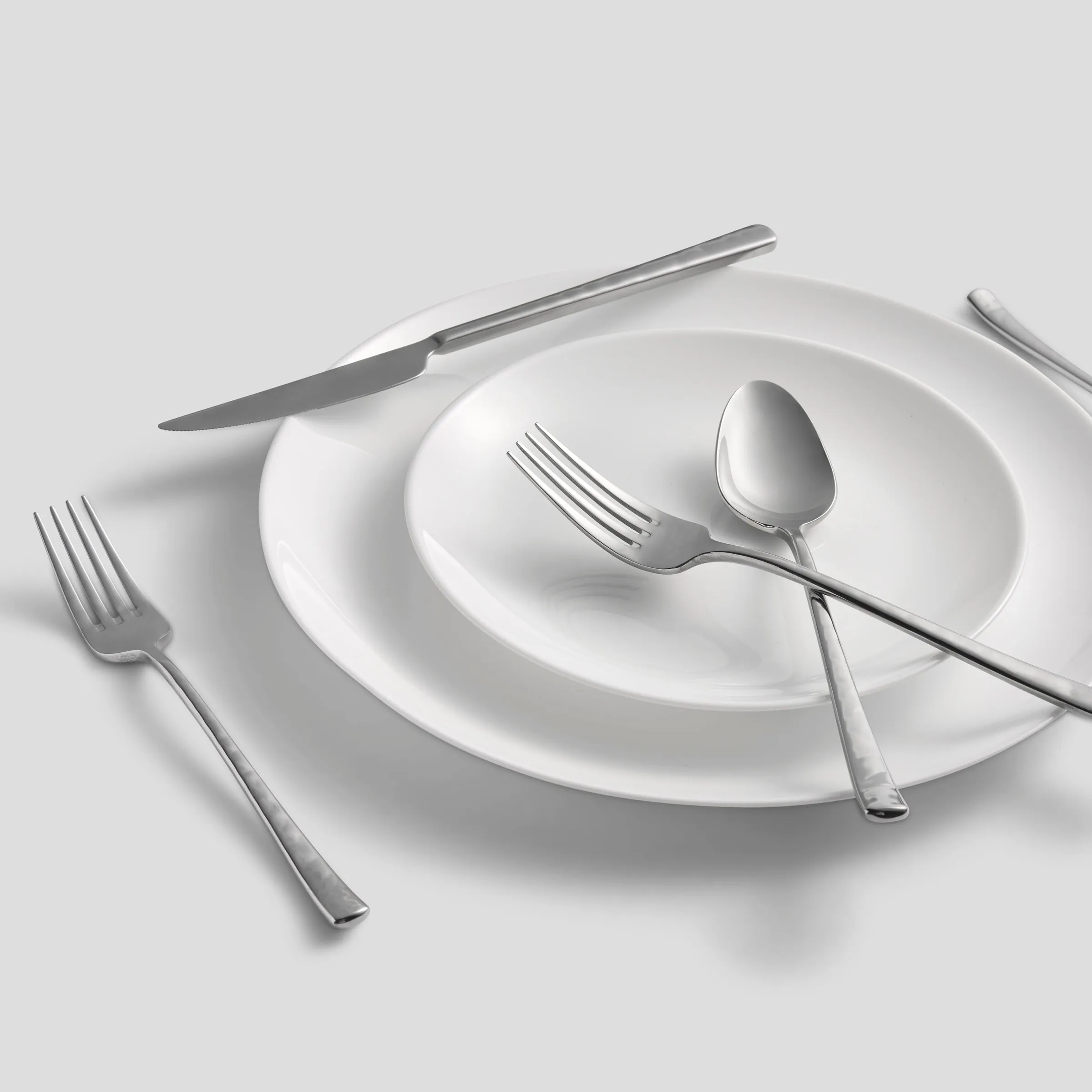 Almada Mirror Textured 20-Piece Flatware Set