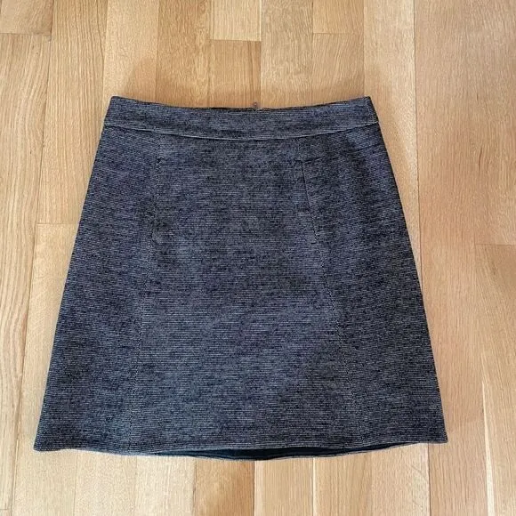 Ann Taylor gray skirt