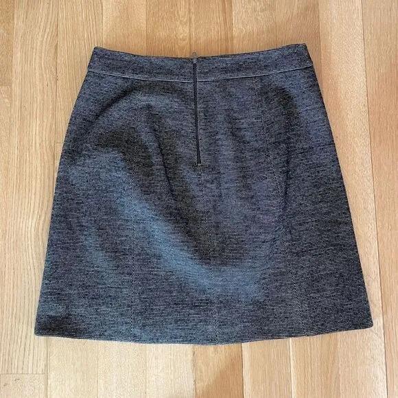 Ann Taylor gray skirt