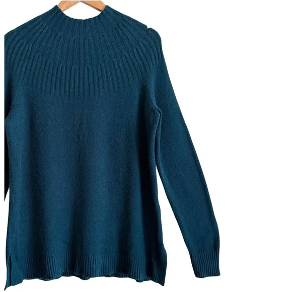 ANTHROPOLOGIE Supersoft Lightweight Mockneck Casual Pullover Sweater Size M