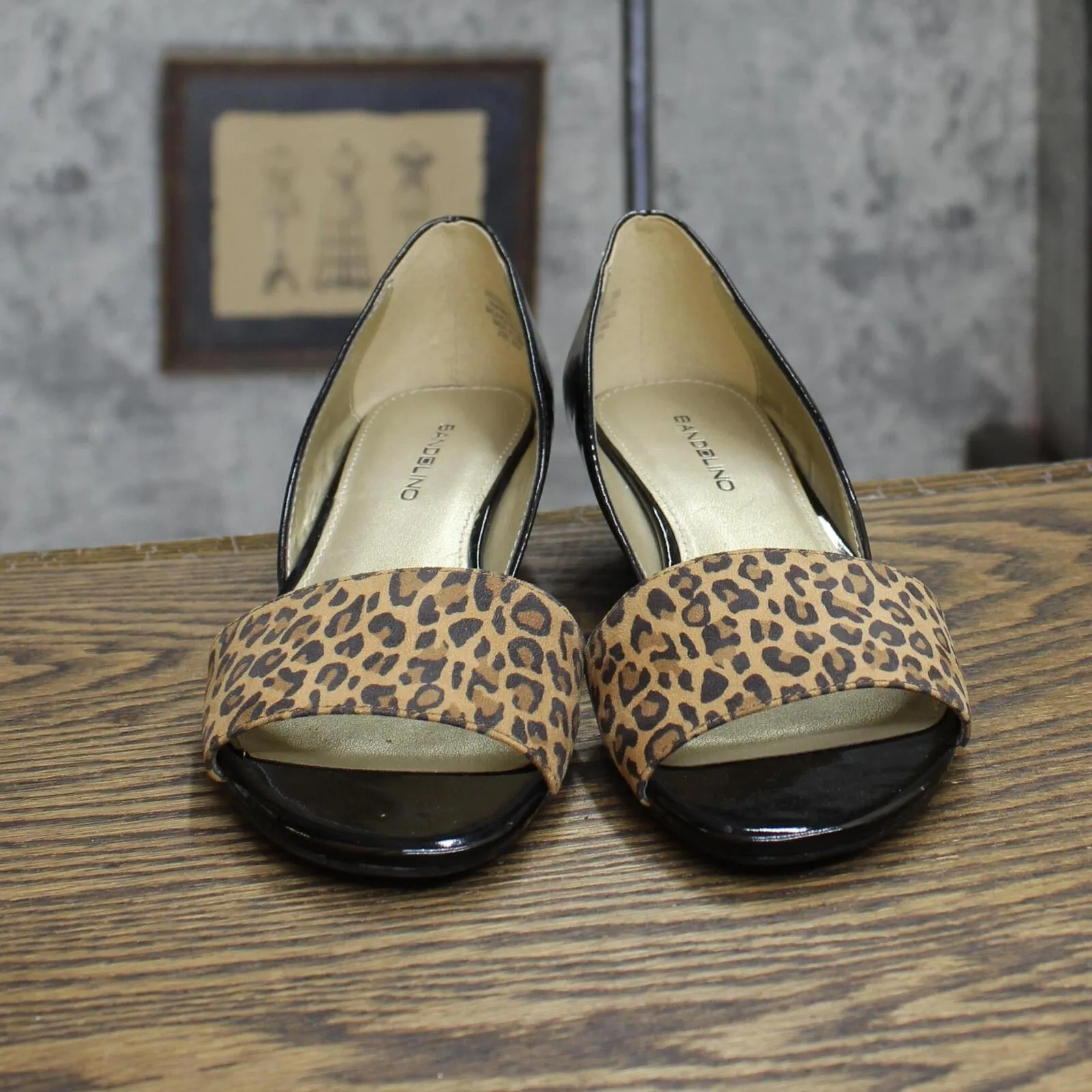 Bandolino Womens Vintage Open Toe Sandals Wedge Heels Black / Leopard 6M