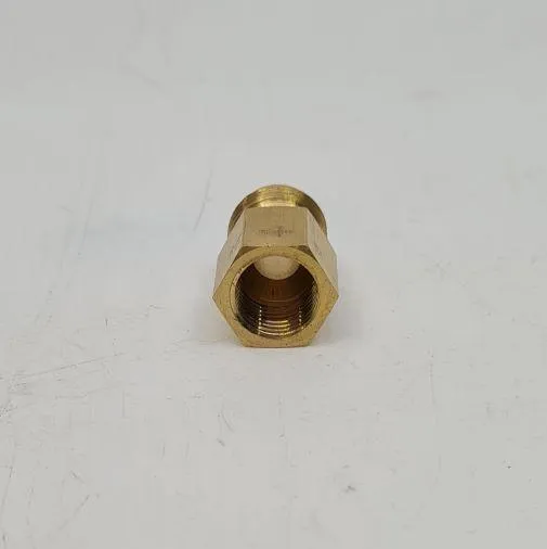 Brass Gas fitting 3-8 Flare Union with 1-4 Female Taper Thread 01-1612