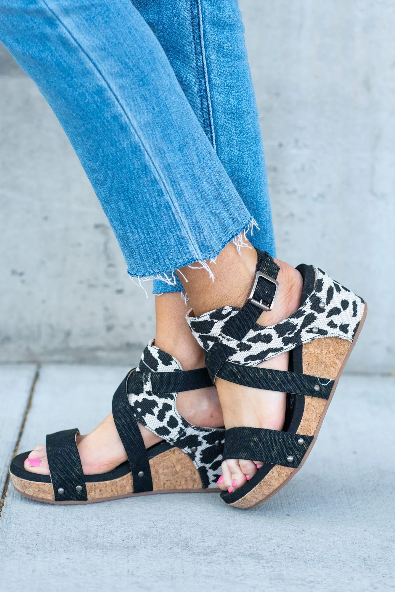 Claire Wedge Sandals Black