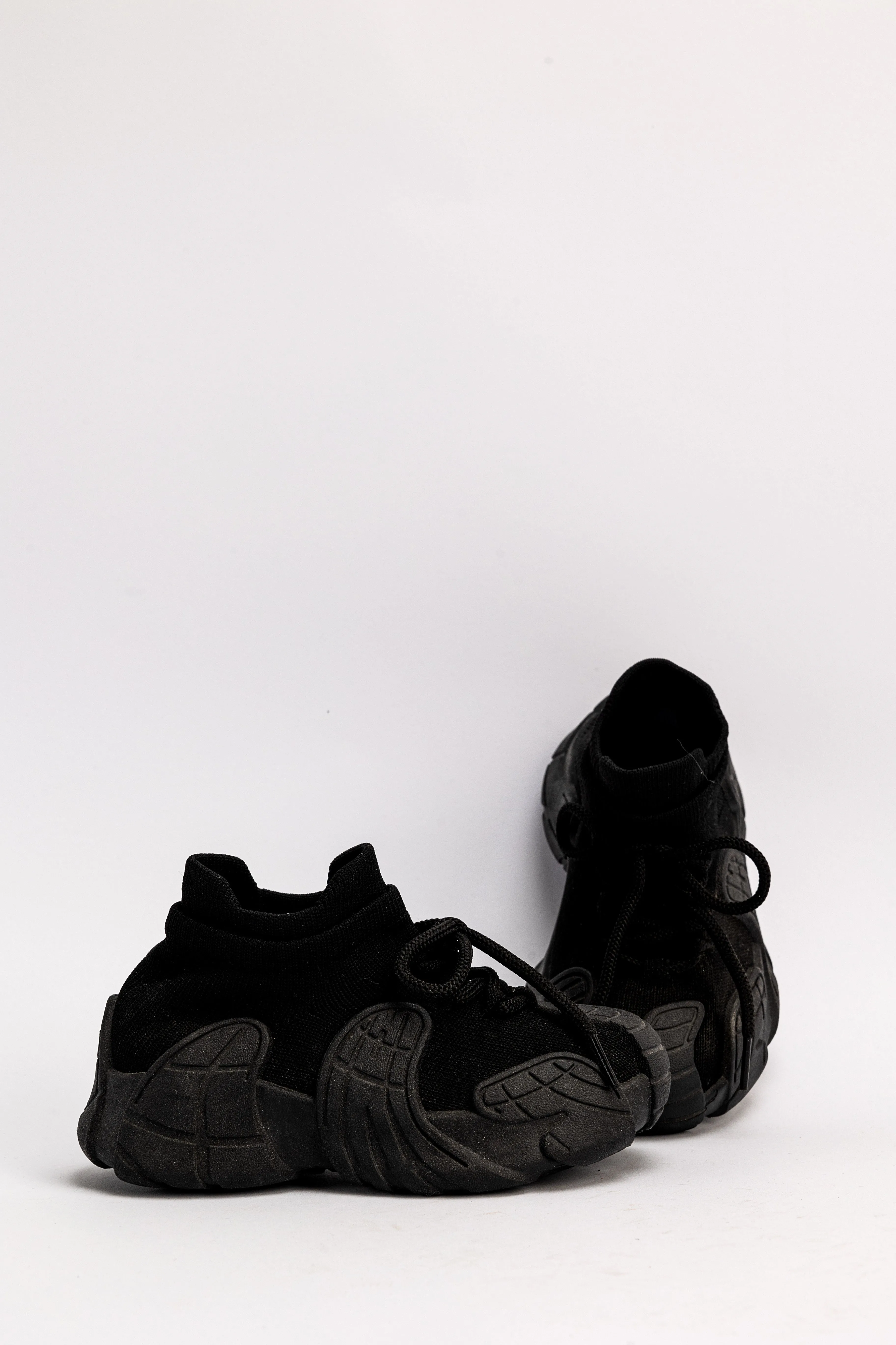 COMFY SHOES