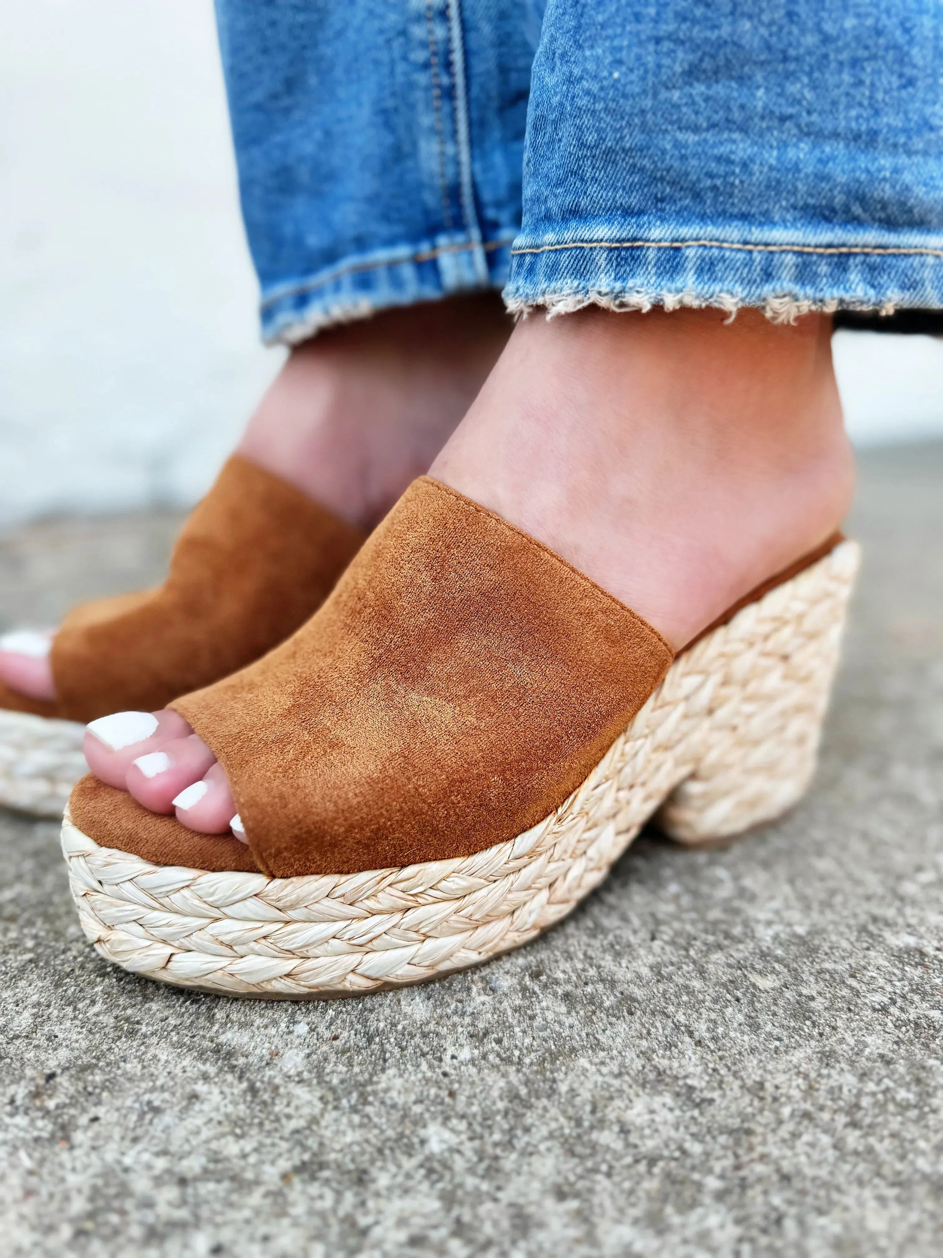 Corkys Solstice Wedge In Cognac