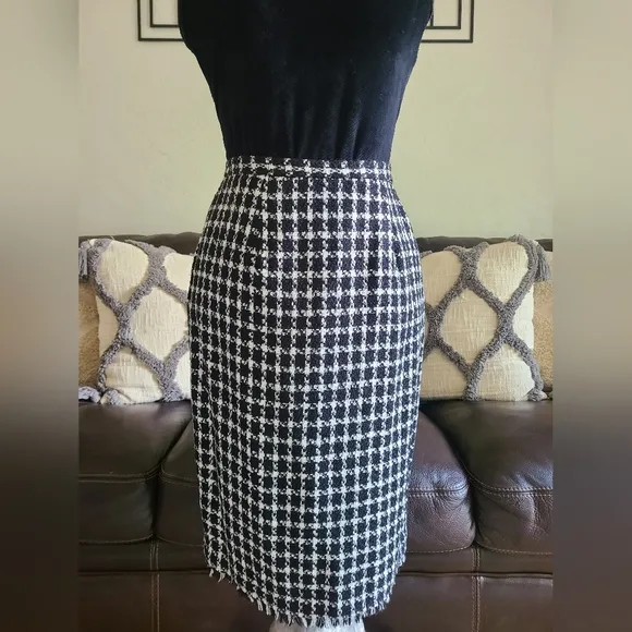 Donna Rae Tweed 2 Piece Skirt Set Black &amp; White Classic Business casual
