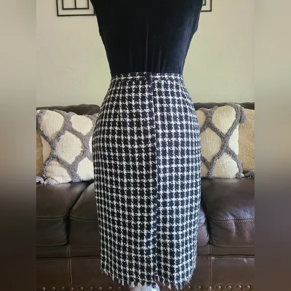 Donna Rae Tweed 2 Piece Skirt Set Black &amp; White Classic Business casual