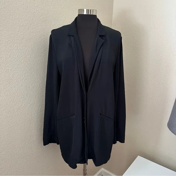 Eileen Fisher Black Two Buttons Front Long Sleeve Blazer Size M