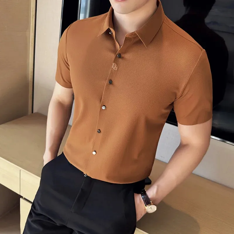 Elegantes Sommer-Business-Hemd