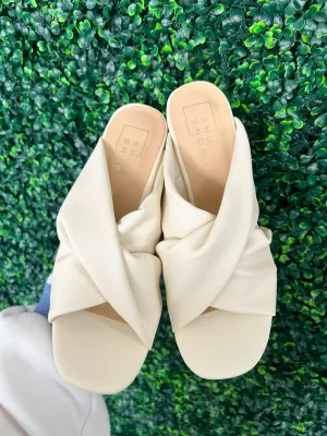 Fiji Heel