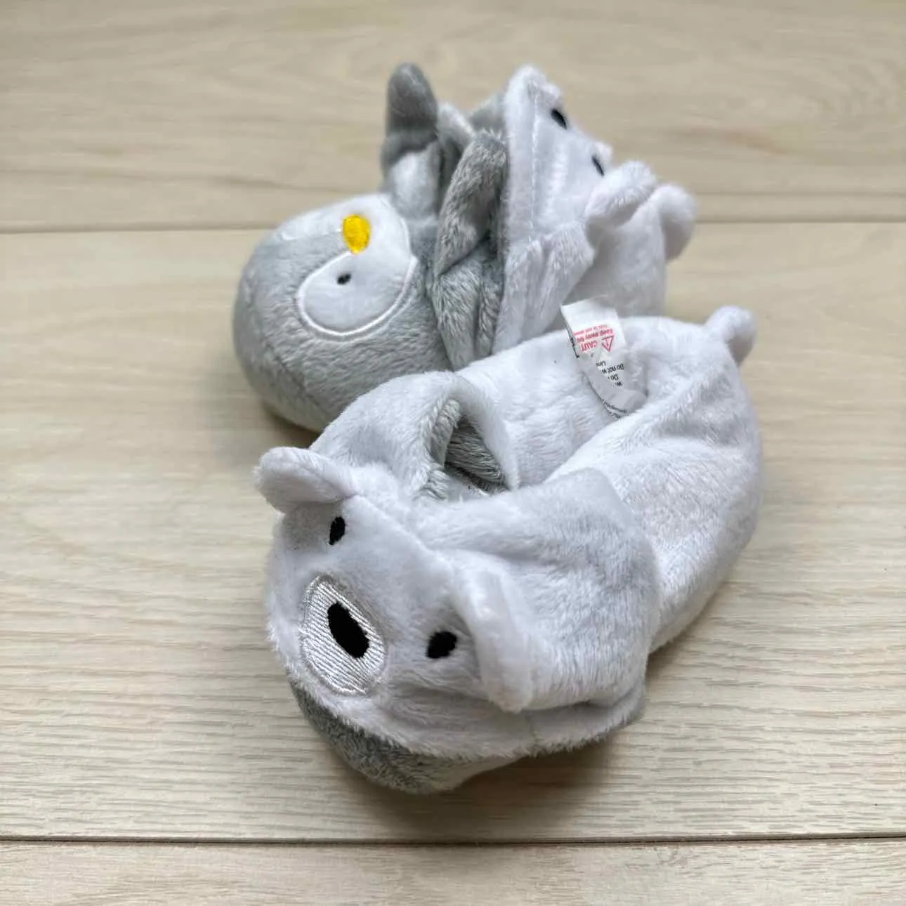 FOOTWEAR slippers