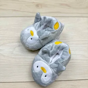 FOOTWEAR slippers