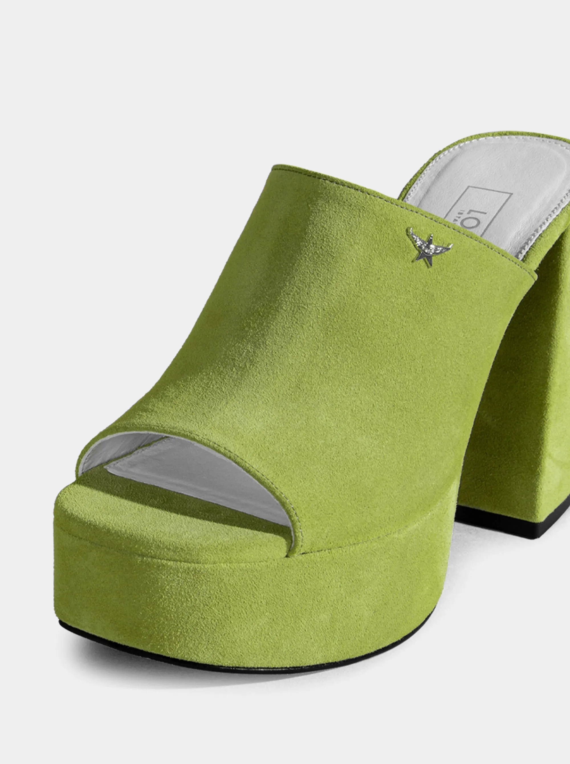 FOREVER PEANUT GREEN SLIPPERS
