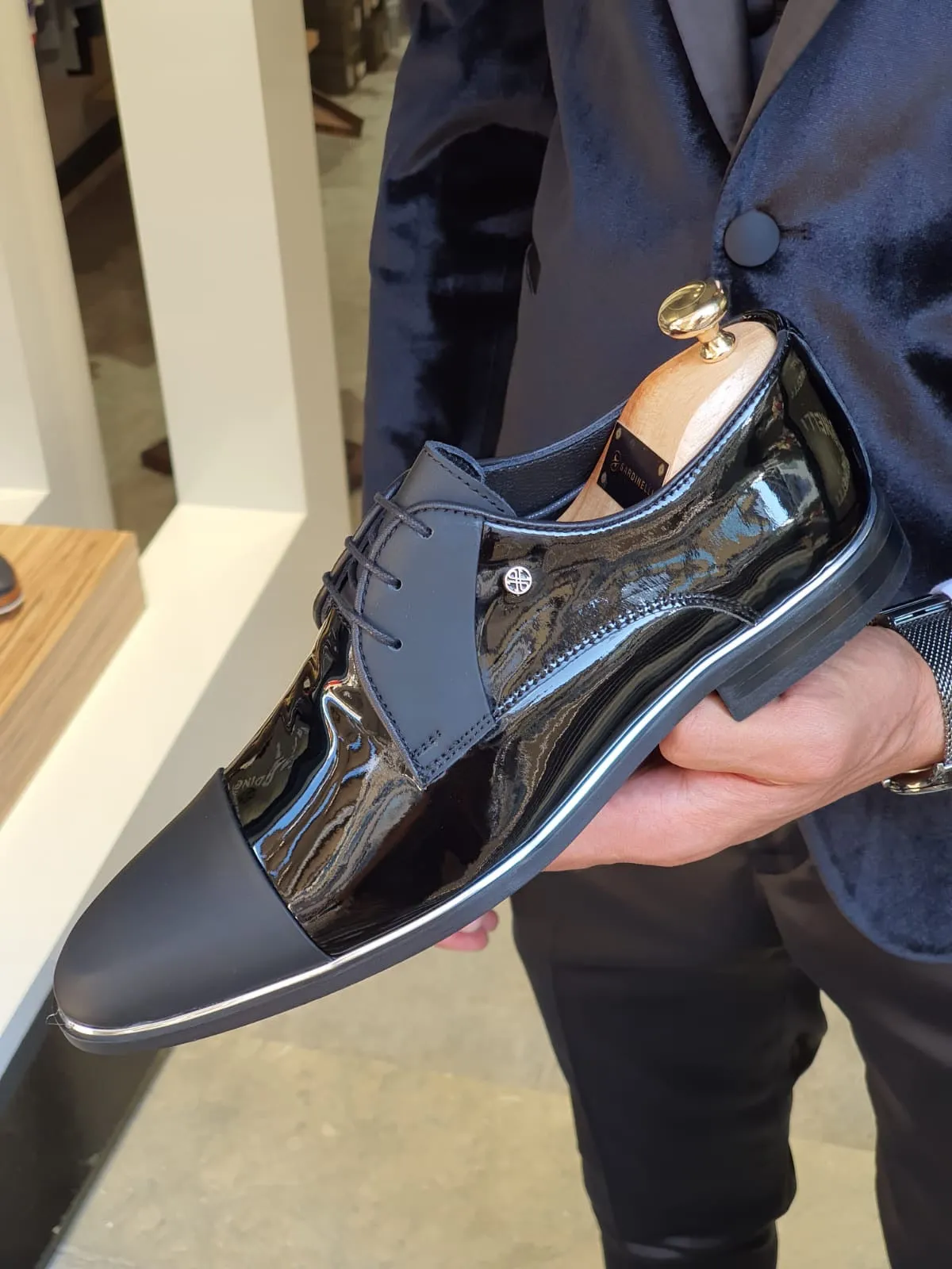 Fort Worth Black Cap Toe Laced Blucher - Elegant Leather Shoes