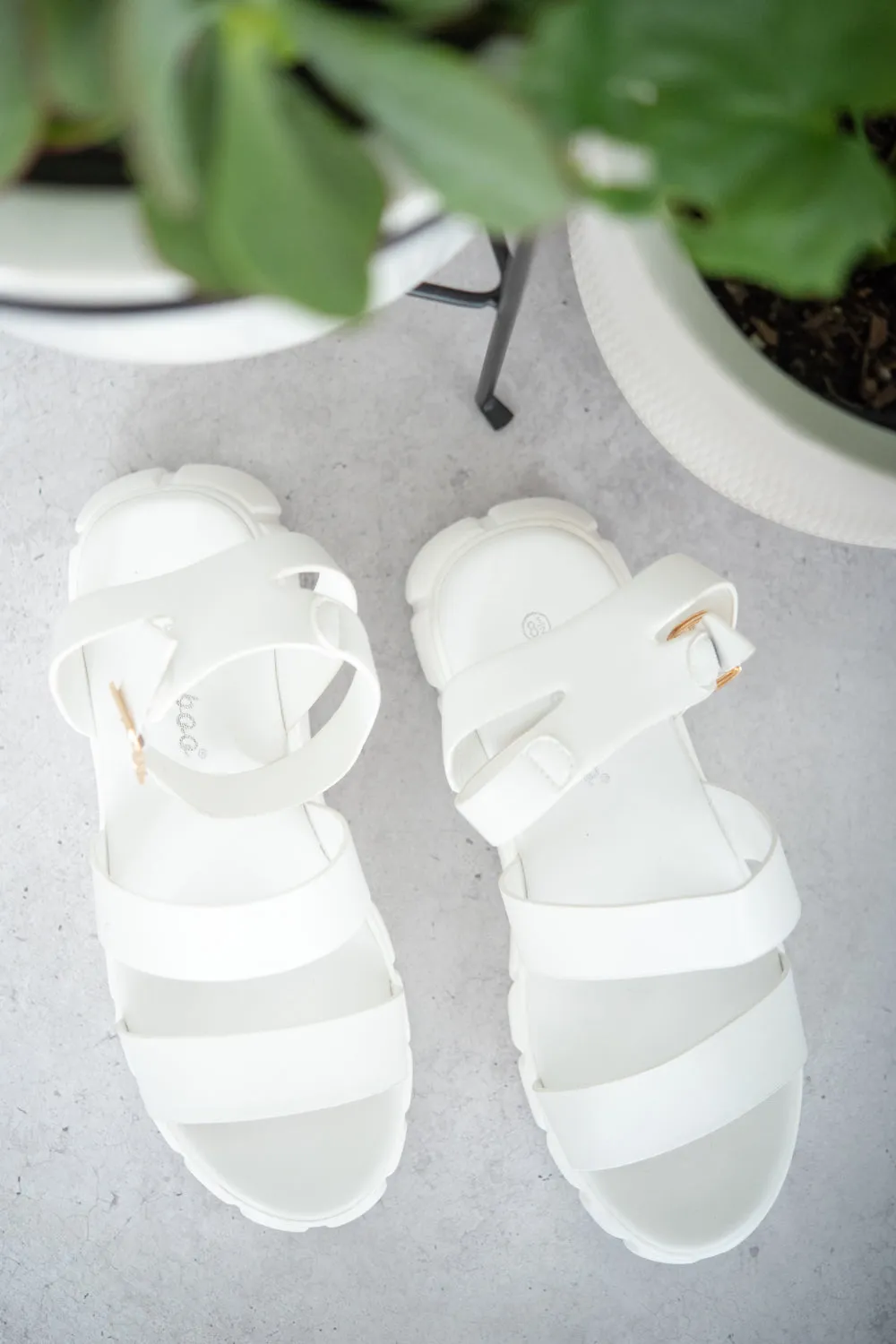 Forward Platform Sandals - White