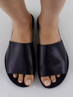 HECATE BLACK LEATHER SANDALS