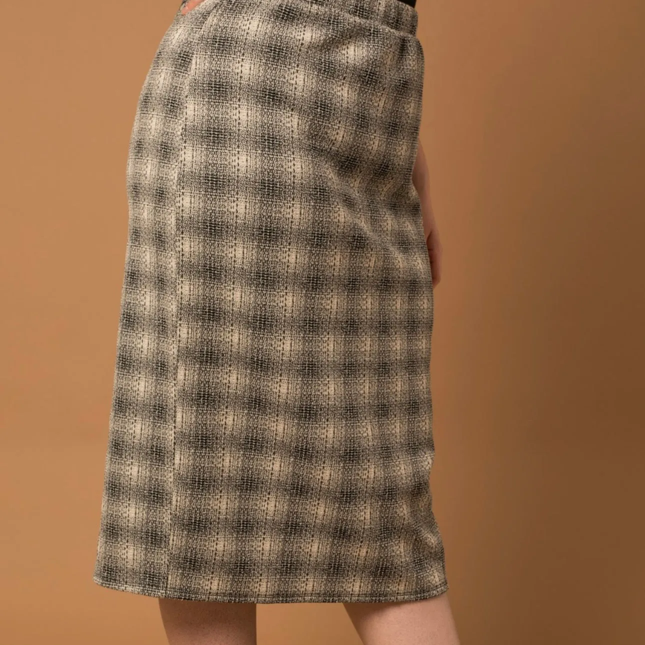 Holiday Social Plaid Midi Skirt