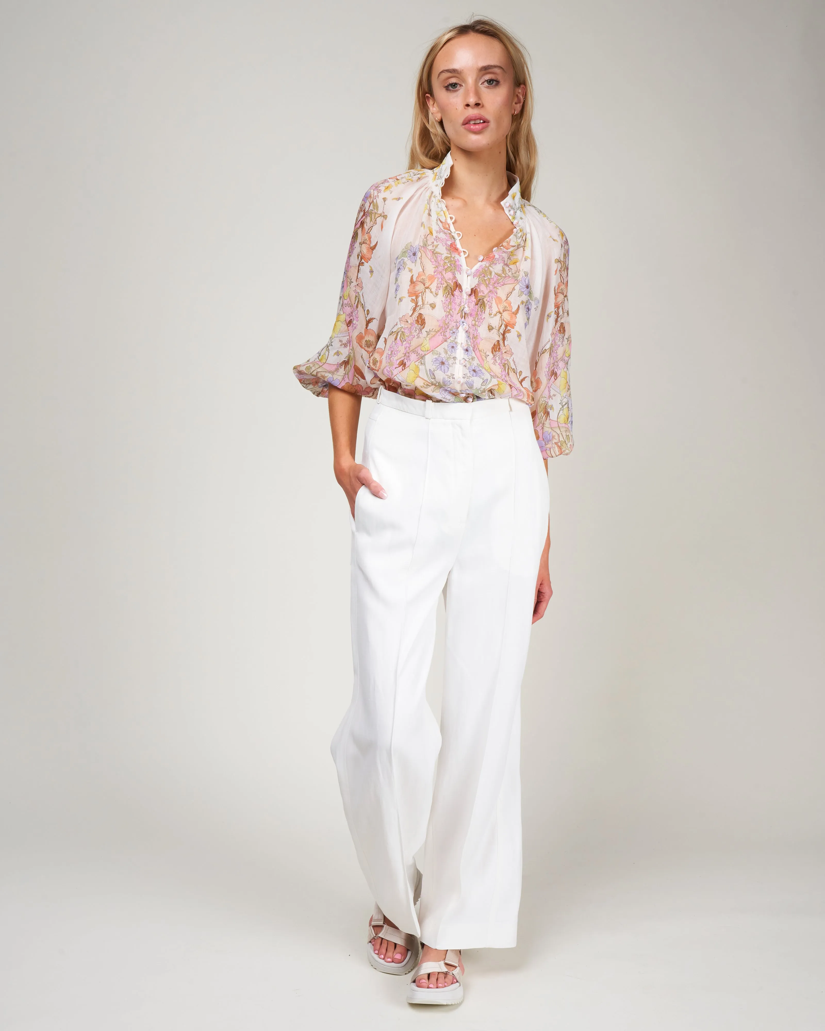jeannie bracelet billow blouse - floral swirl