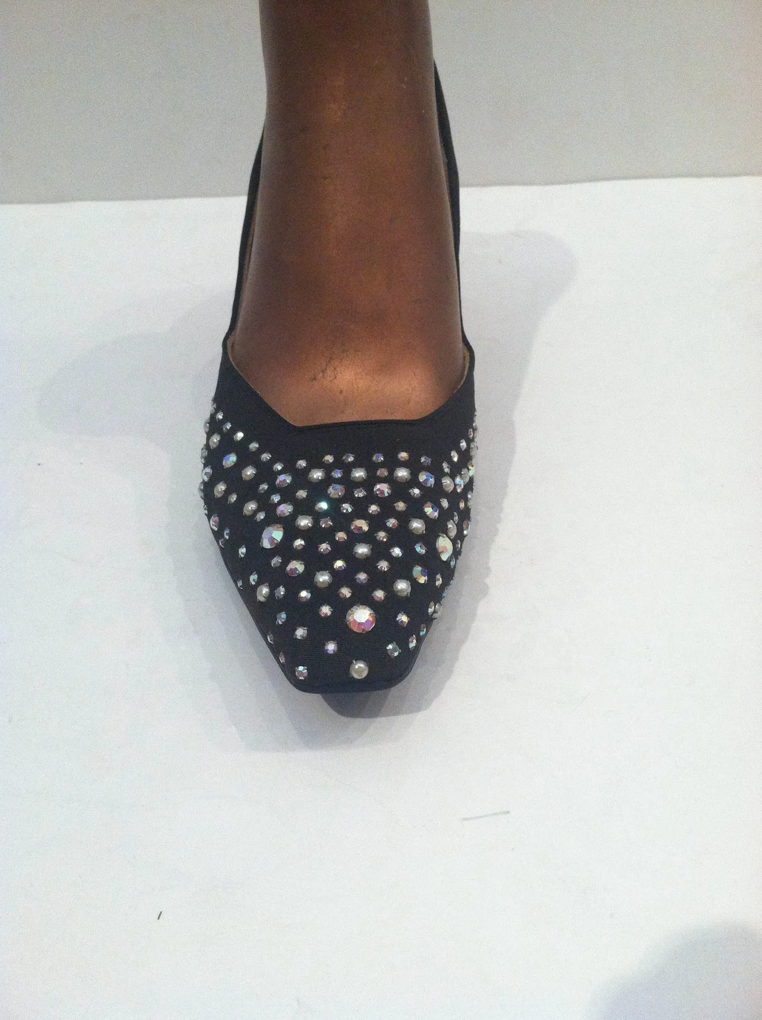 LA ROSE Vintage Black Silk Pointed Toe Heels with Gorgeous Rhinestone Detail Size 8 1/2