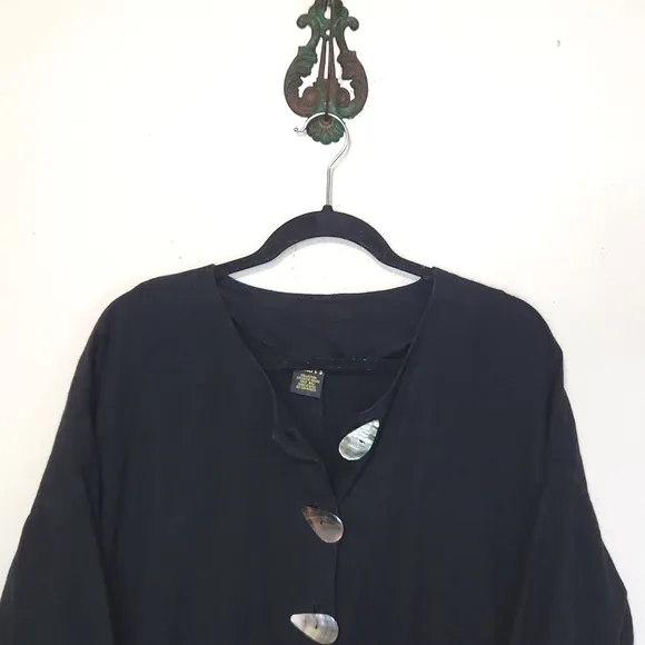 Ladri's Linen Abalone Shell Button Black Lightweight Shirt Jacket One Size