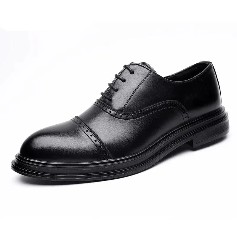Leather Shoes Male Korean Version of the Trend of Men's British Casual Dress Business Shoes
