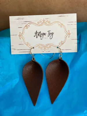 LIGHTWEIGHT EARRINGS