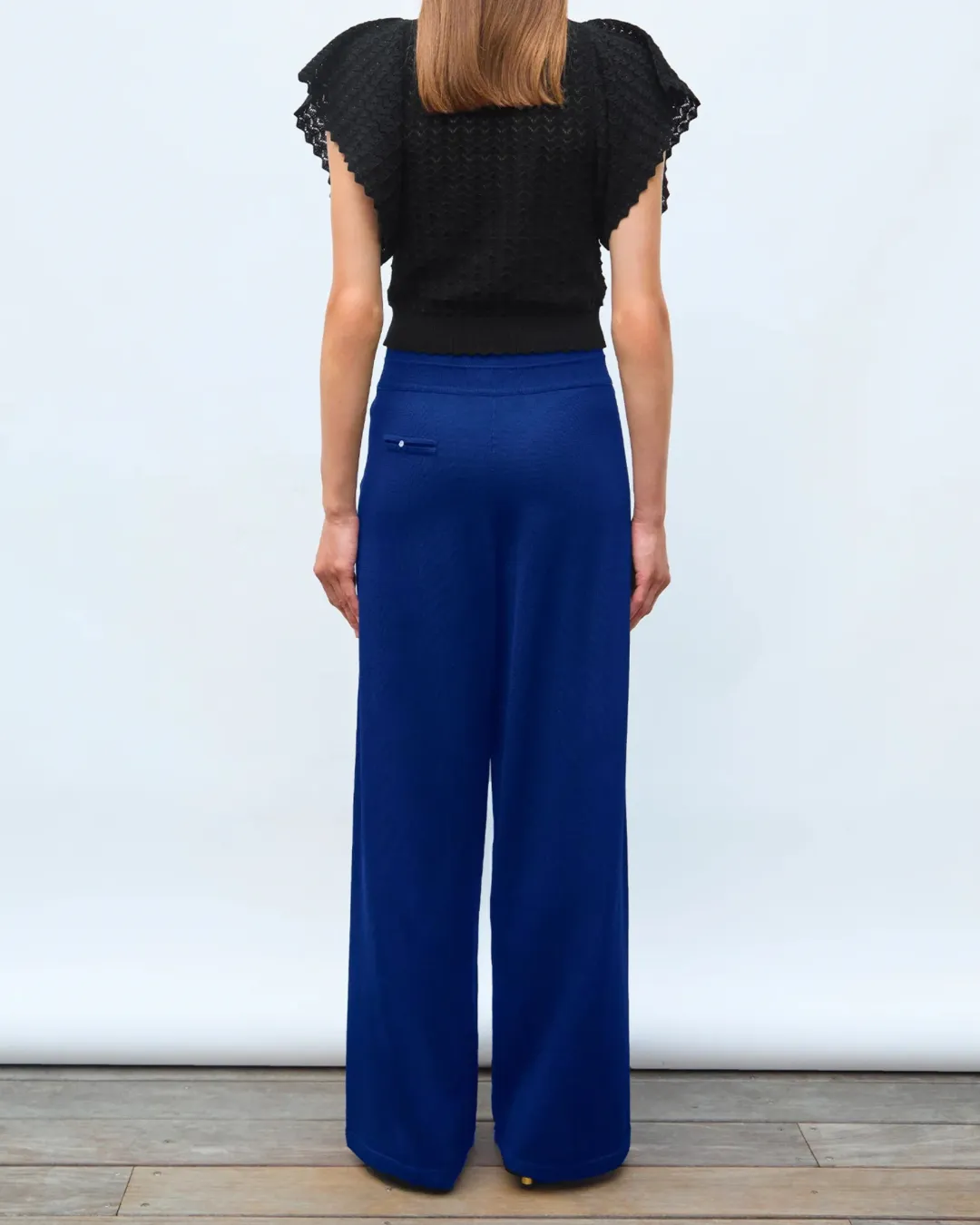 LIGHTWEIGHT FLUID KNIT PANTS
