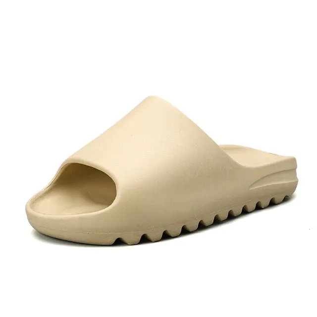 Lightweight Weekend Slippers