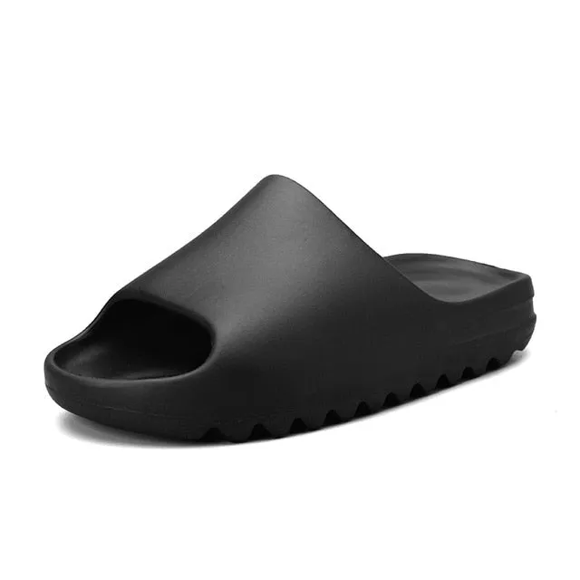 Lightweight Weekend Slippers