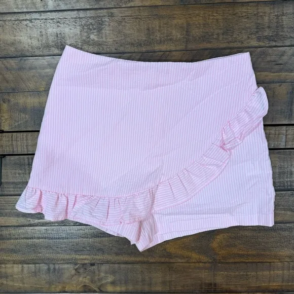 Lilly Pulitzer Faye Seersucker Capri Coral Pink Preppy Ruffle Feminine Skort 10