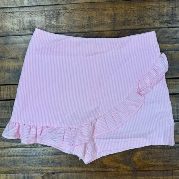 Lilly Pulitzer Faye Seersucker Capri Coral Pink Preppy Ruffle Feminine Skort 10
