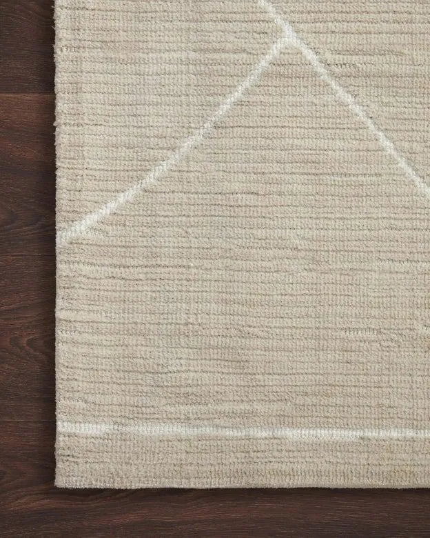 Logan Rug Magnolia Home by Joanna Gaines - LOG-01 Oatmeal / White