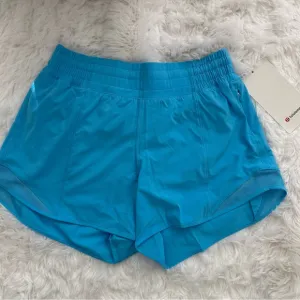 lululemon athletica Hotty Hot LR short 4” lined