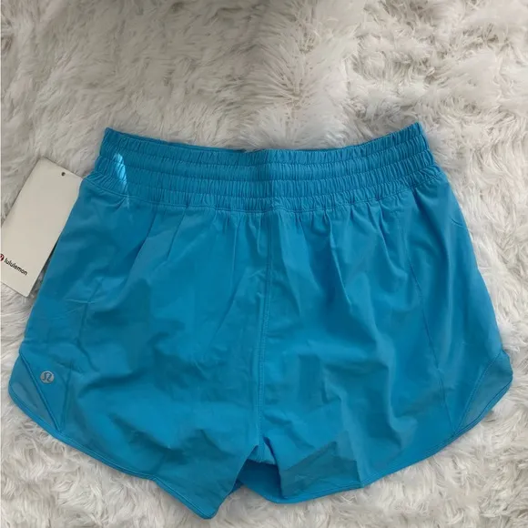 lululemon athletica Hotty Hot LR short 4” lined