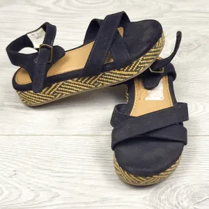 MDWY1 - Old Navy back wedge sandals. Size 9