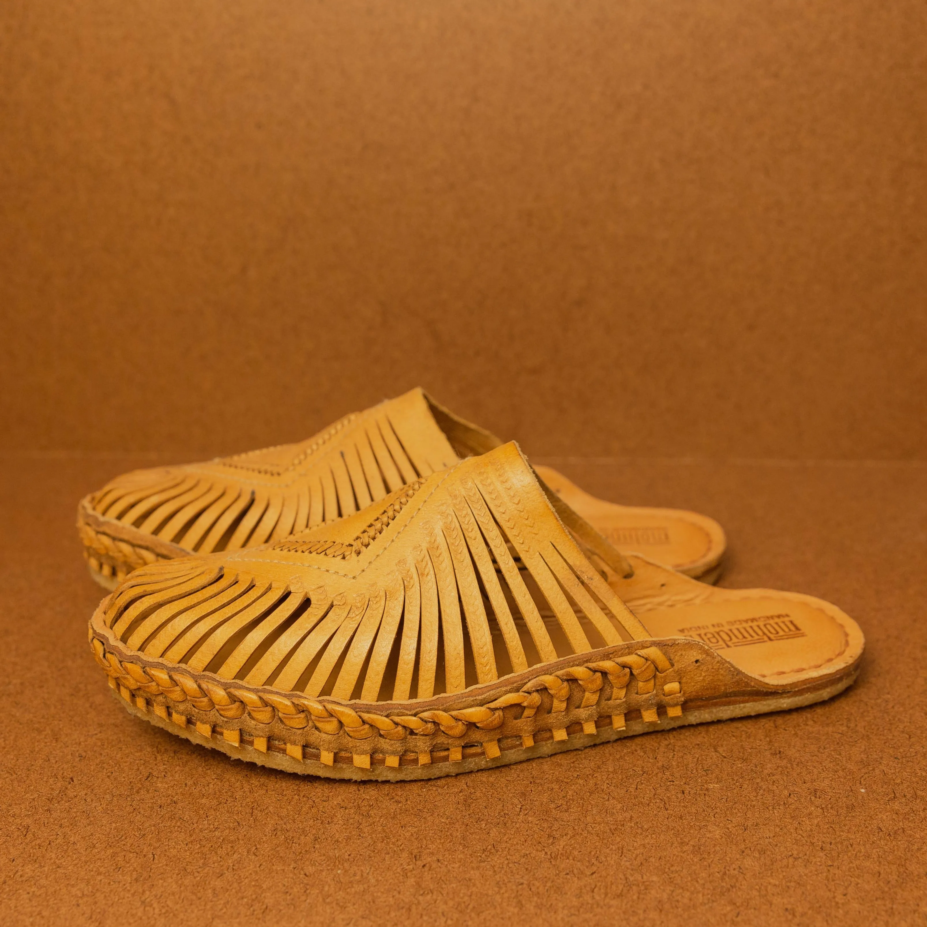 Mohinders Men's Diamond City Slippers in Honey