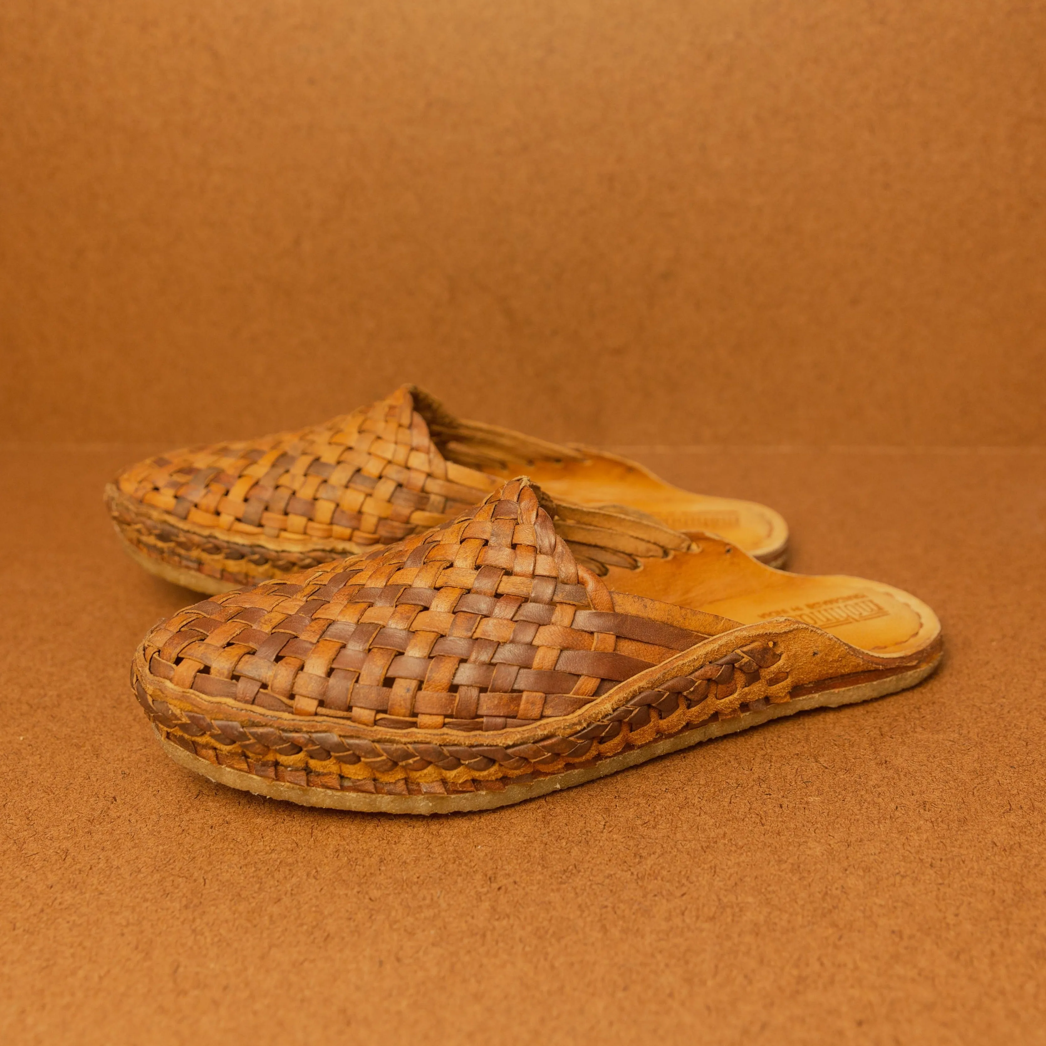 Mohinders Men's Woven City Slippers in Walnut