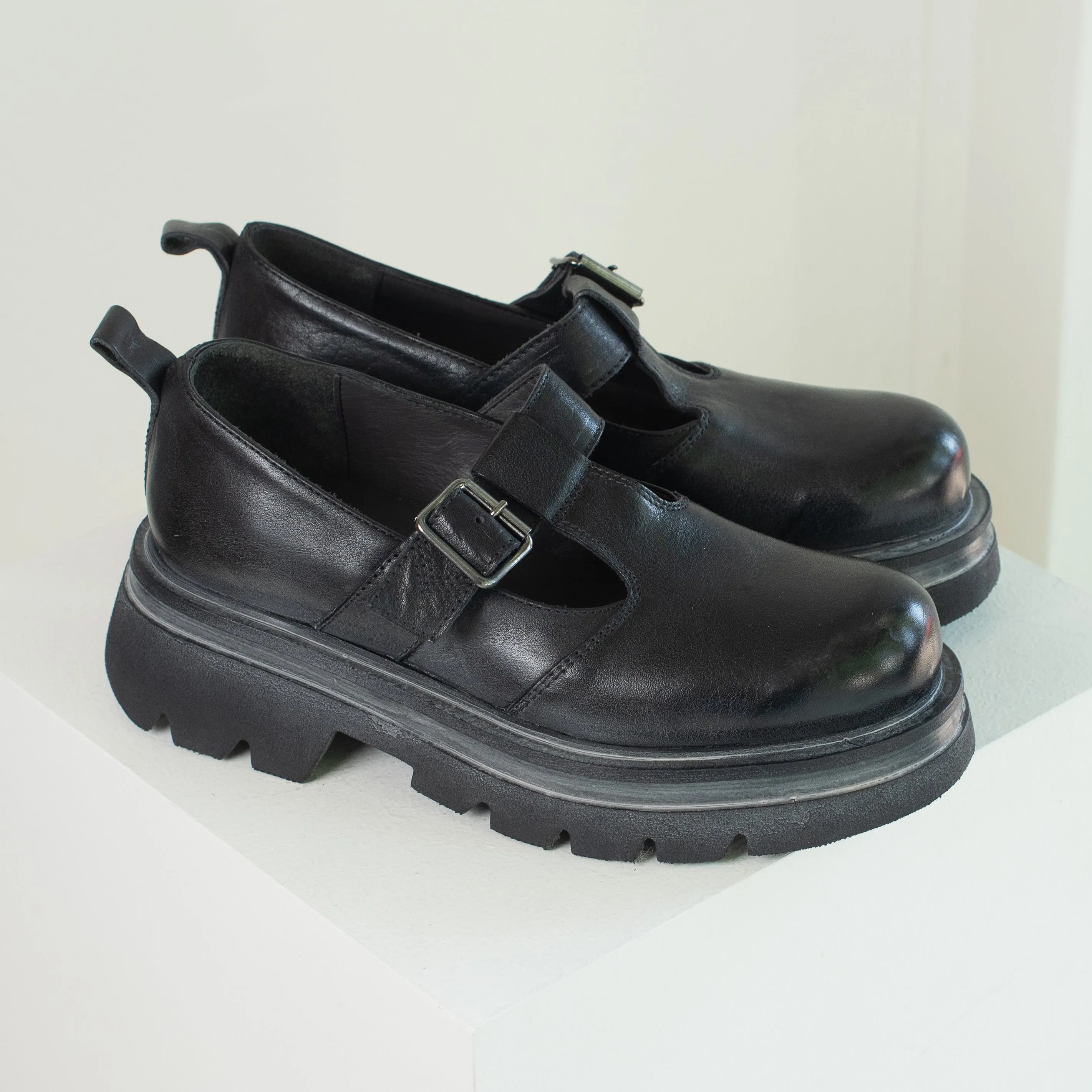Moma Chunky Mary Jane (black) ON SALE!