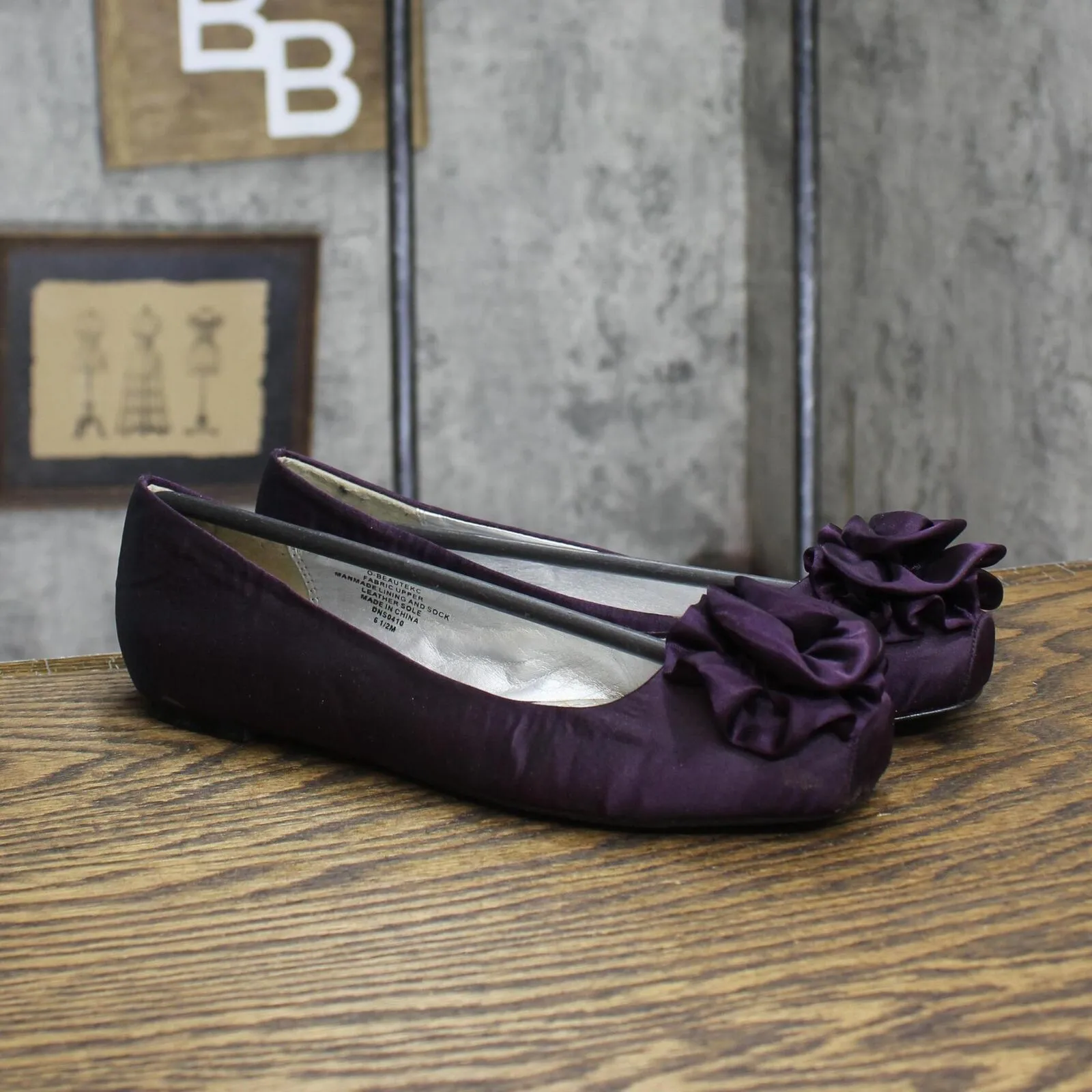 Nine West Womens Vintage Satin Rose Flats 1673c081a6195d Purple 6.5M