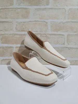 Olinda Cream/Tan by LeSansa